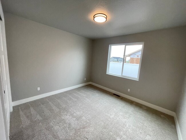 Building Photo - Newer Rathdrum Rancher