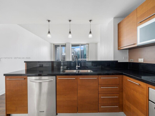 Building Photo - 253 NE 2nd St