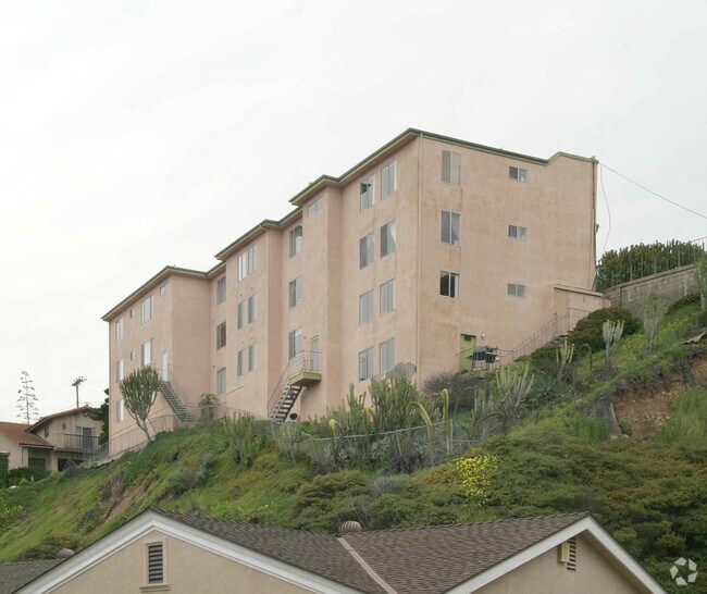 Building Photo - Loma Vista Apartment Homes