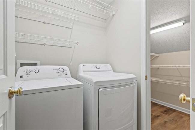 Building Photo - 11260 Wittenridge Dr