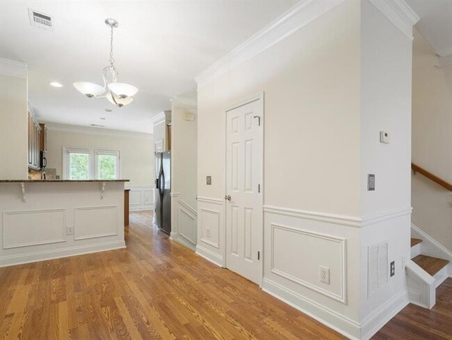 Building Photo - 205 16th St NW