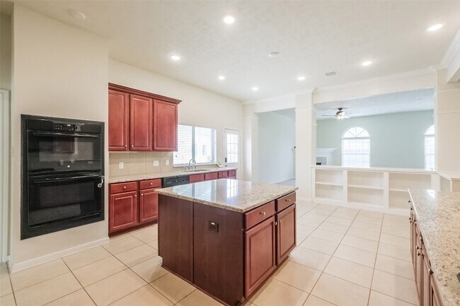 Building Photo - 6811 Gonzales Pt