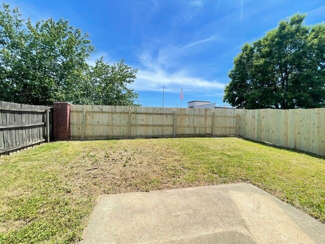 Building Photo - Adorable home in Southaven!