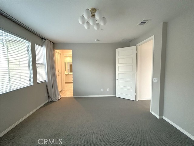 Building Photo - 4170 Powell Wy