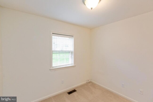 Building Photo - 4856 Bradley Blvd