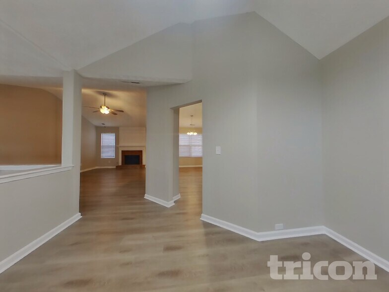 Building Photo - 7093 Springgrove Ct