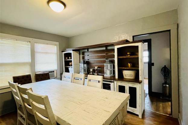 Building Photo - 1164 3 Rd St