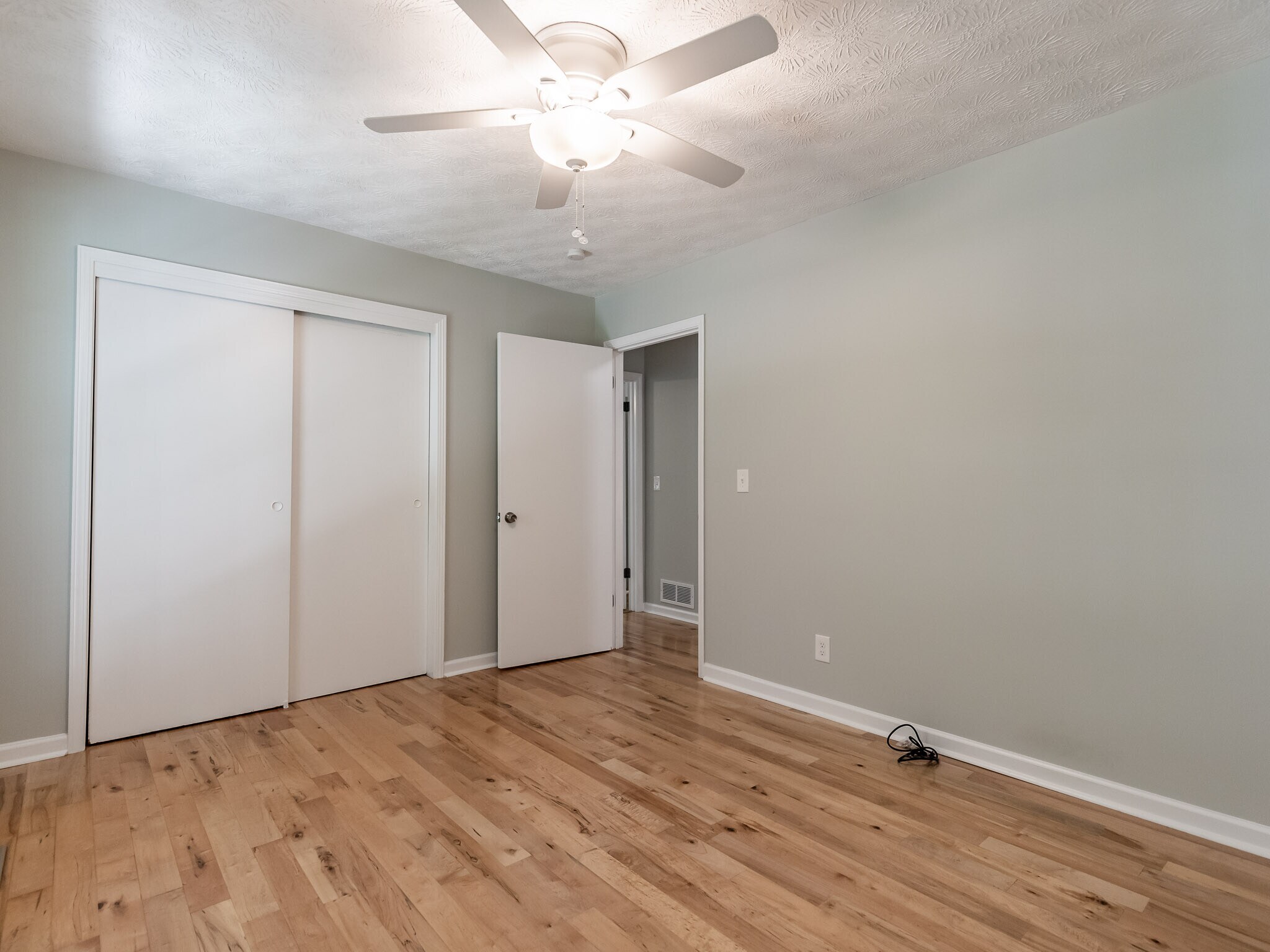 Building Photo - 4133 Thornwall Dr