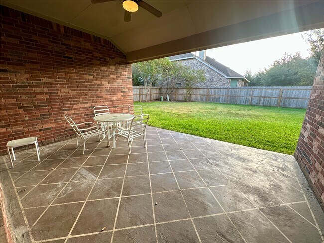 Building Photo - 12102 Cove Harbor Ln