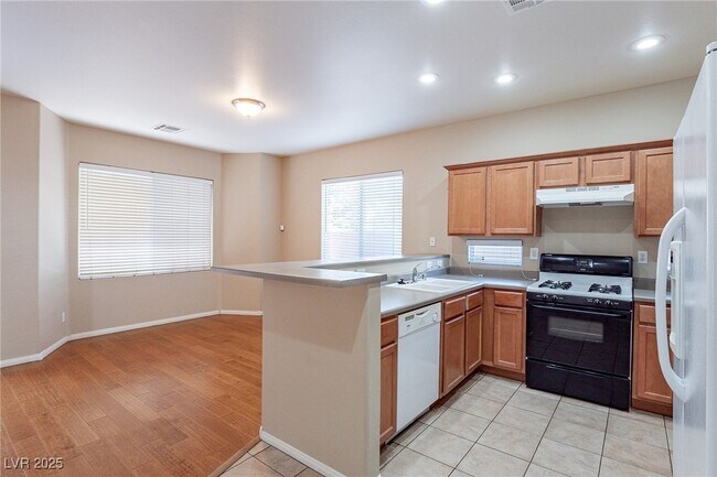 Building Photo - 8941 Bentonville Ct