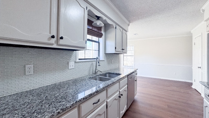 Building Photo - 6641 Blue Spruce Dr