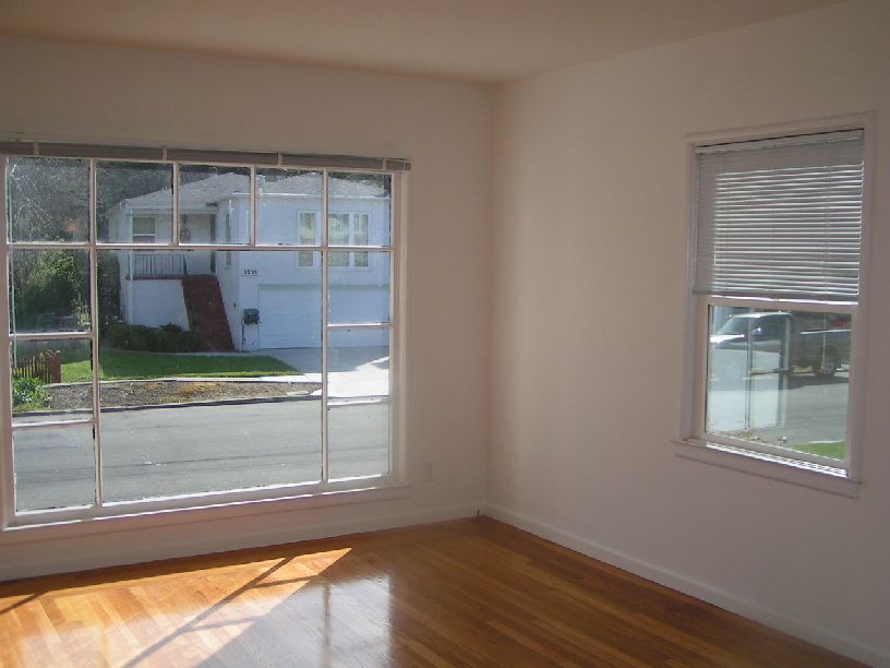 Building Photo - 2204 Castro St