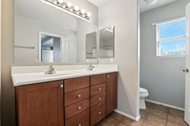 Building Photo - 21116 Avenida Del Valle Ct