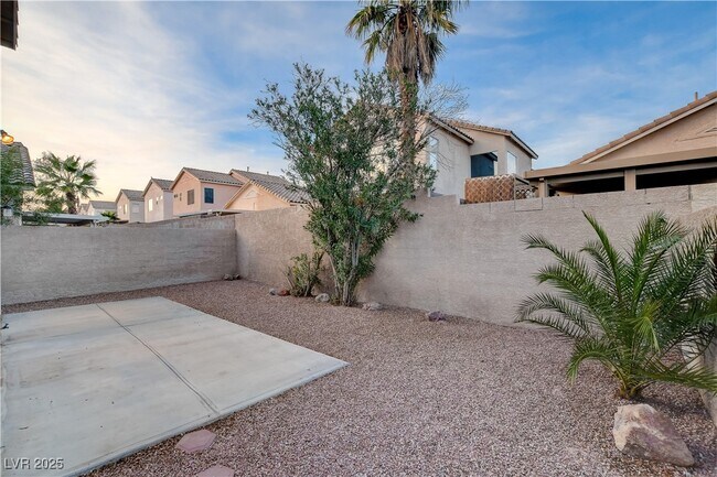 Building Photo - 7938 Angel Tree Ct