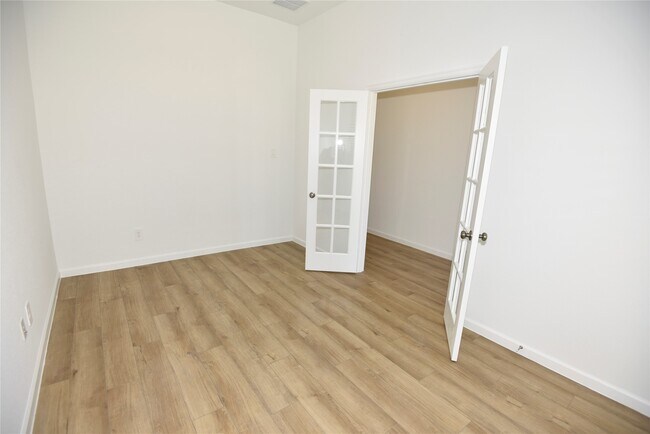 Building Photo - 15524 Leopard Lily Ln