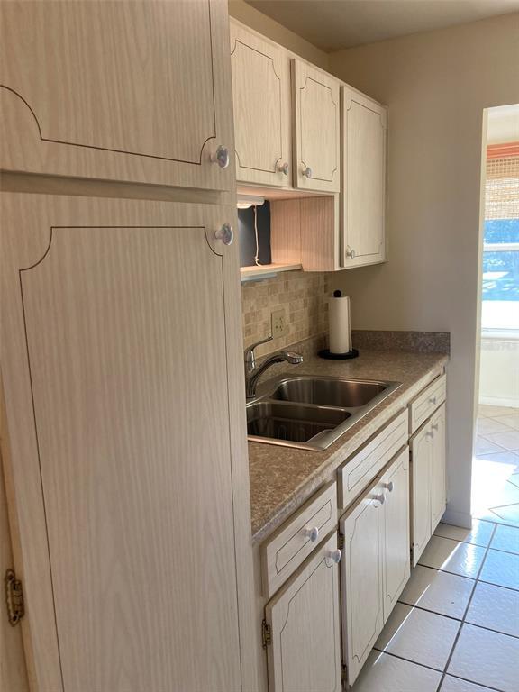 Building Photo - 5750 80th St N