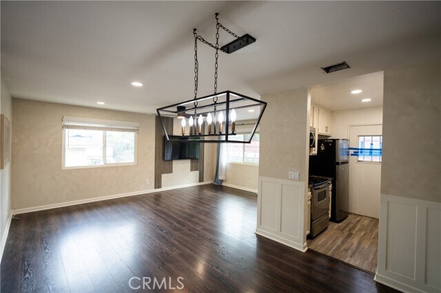 Building Photo - 12157 Wintergreen Dr
