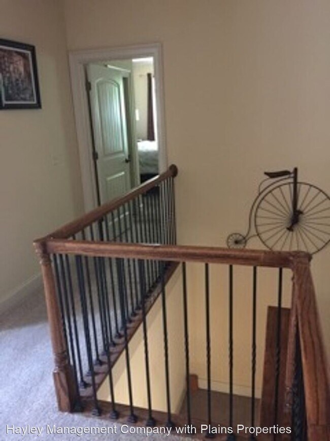 Building Photo - 3 br, 3.5 bath House - 1082 Runningvine Lane