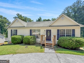 Building Photo - 6463 Heritage Run