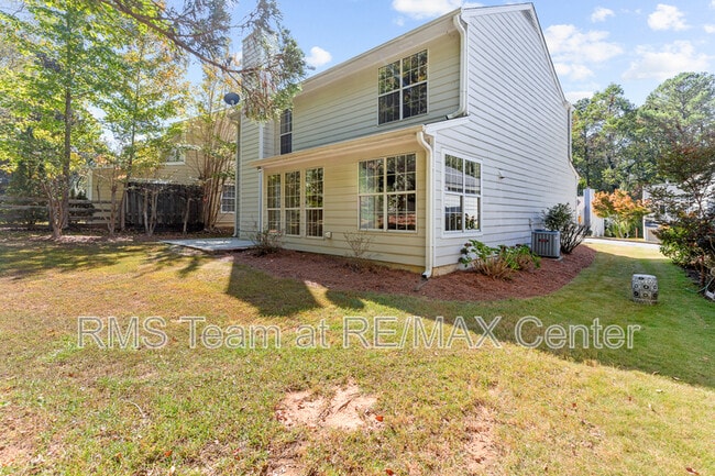 Building Photo - 3525 Park Bluff Ln NW