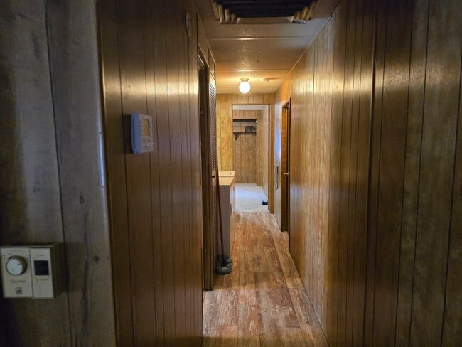 Building Photo - 825 E Ottley Ave