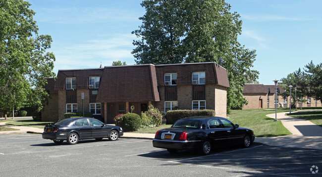 Building Photo - Liberty Park Apartments