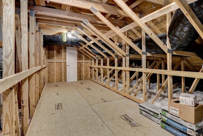 Building Photo - 515 Clement's Ml Trce