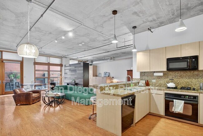 Primary Photo - 877 Island Ave