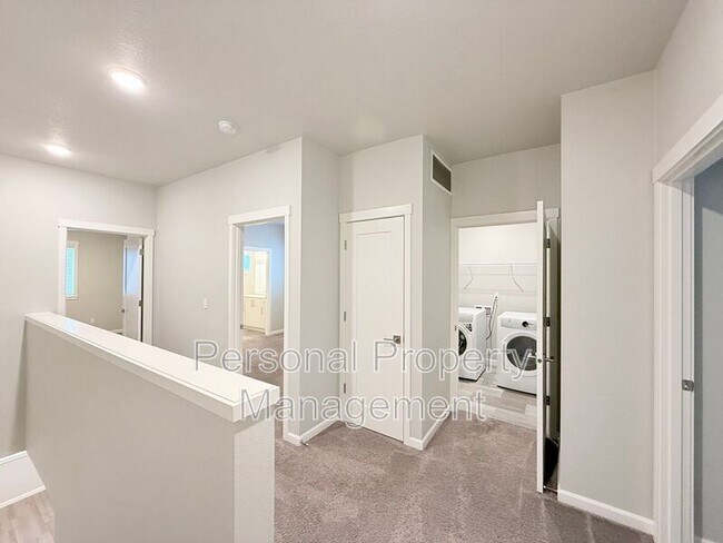 Building Photo - 16332 NE 21st St