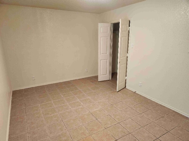 Building Photo - 221 Dale Earnhardt Dr