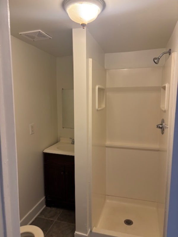 Building Photo - 2922 Noble Ave