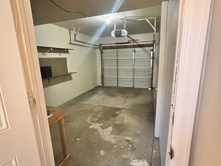 Building Photo - 4725 Nelson St