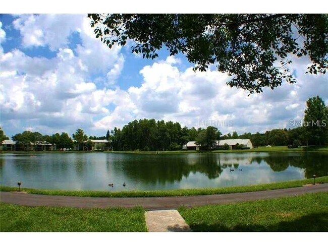 Building Photo - 3210 Lake Pine Way E