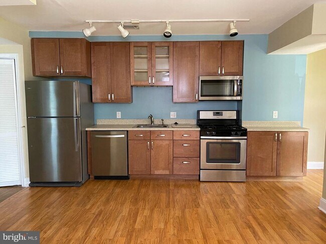 Building Photo - 2315 40th St NW