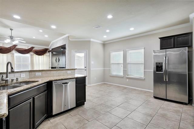 Building Photo - 11824 Kurth Dr