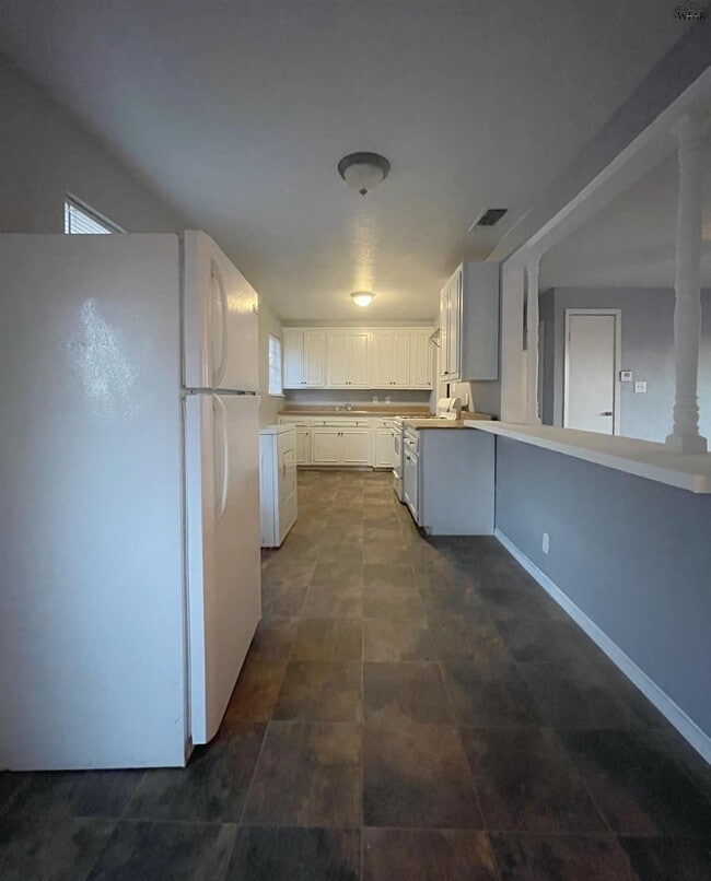 Building Photo - 1226 Bandera Blvd