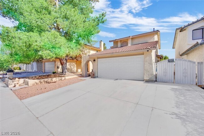 Building Photo - 8136 Spur Ct