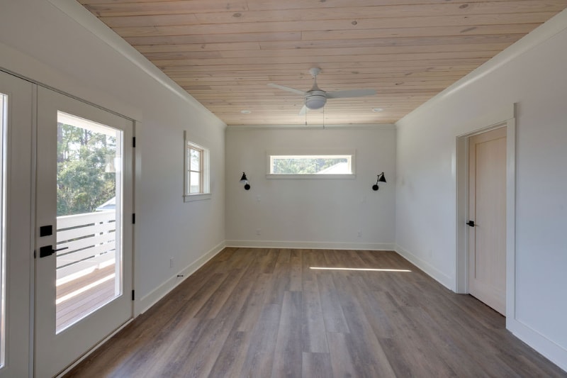 Building Photo - 4 River Oak Ln