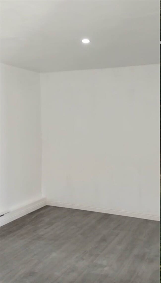 Building Photo - 821 Lombard Dr