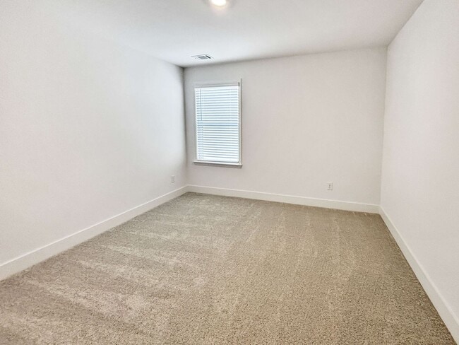 Building Photo - Brand New 4 BR/ 3.5 BA Home in Woodstock!