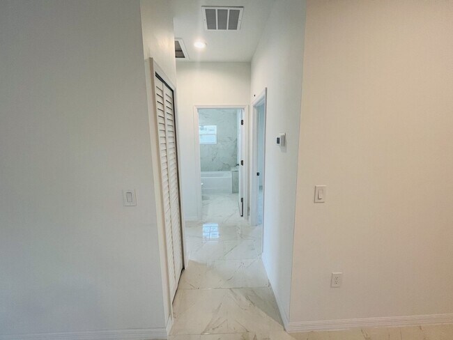 Building Photo - MOVE IN SPECIAL- ONE MONTH FREE!!-BRAND NE...