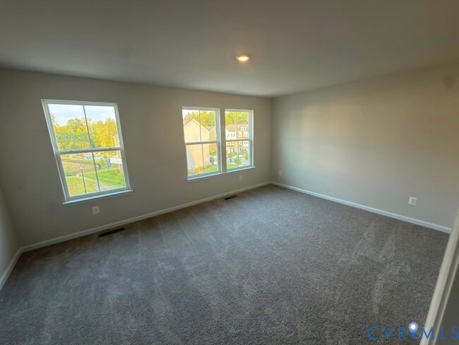 Building Photo - 8760 Whitman Dr