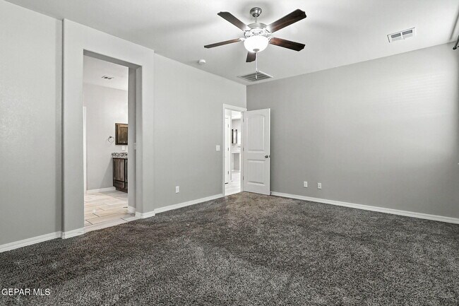 Building Photo - 3964 Desert Nomad Dr