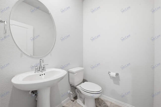 Building Photo - 236 Henly Dr