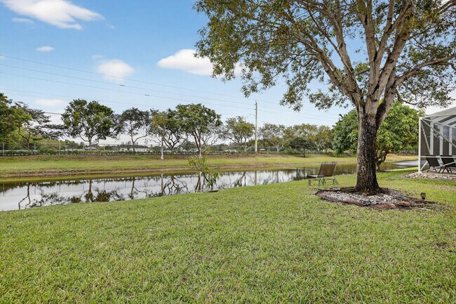 Building Photo - 19343 SW 60th Ct