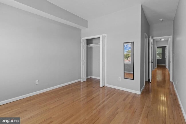 Building Photo - 513 S Chester St