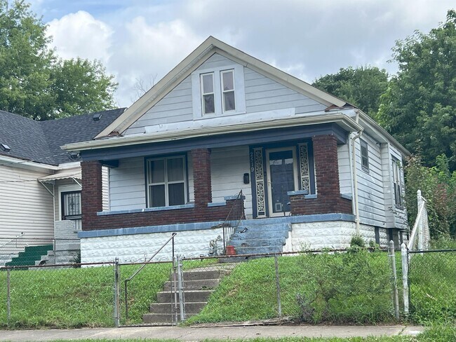 Building Photo - 2519 Date St