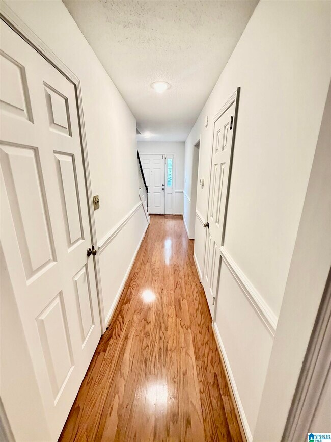 Building Photo - 303 Chase Plantation Cir