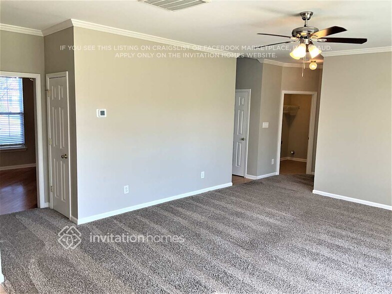 Building Photo - 122 Elgin Ln