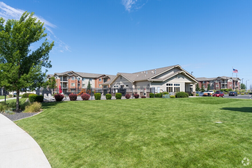 Leasing Office - Copper Landing